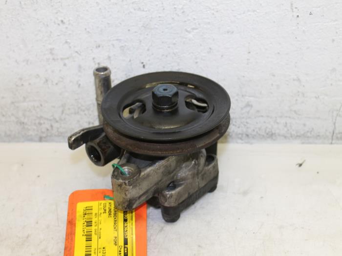 Gebruikte Pomp Servo Hyundai Coupe 2.0i 16V Prijs € 60,00 Margeregeling aangeboden door Van Gils Automotive