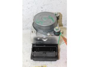 Gebruikte ABS Pomp Dacia Duster (HS) 1.6 16V 4x4 Prijs € 149,00 Margeregeling aangeboden door Van Gils Automotive