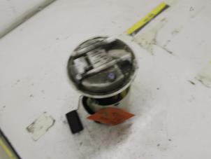 Gebruikte Opvoerpomp Fiat Croma (194) 1.9 D Multijet 16V Prijs € 65,00 Margeregeling aangeboden door Van Gils Automotive