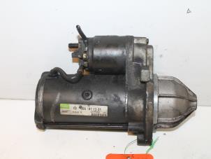 Gebruikte Startmotor Mercedes C (W202) 2.2 C-220 D 16V Prijs € 65,00 Margeregeling aangeboden door Van Gils Automotive