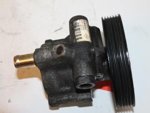 Gebruikte Servopomp Renault Laguna II (BG) 1.9 dCi 100 Prijs € 60,00 Margeregeling aangeboden door Van Gils Automotive