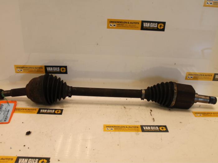 Aandrijfas rechts-achter van een Ford Transit 2.0 TDdi 16V 2004