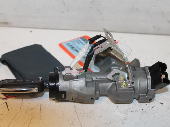 Ignition lock + key Hyundai I20 Van Gils Automotive