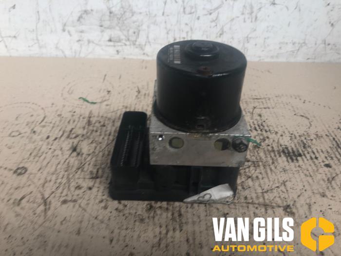 Gebruikte ABS Pomp Seat Leon (1M1) 1.6 16V Prijs € 75,00 Margeregeling aangeboden door Van Gils Automotive