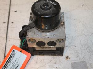 Gebruikte ABS Pomp Volkswagen Bora (1J2) 1.9 TDI 90 Prijs € 75,00 Margeregeling aangeboden door Van Gils Automotive