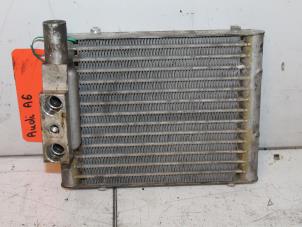 Gebruikte Oliekoeler Audi A6 Avant Quattro (C5) 2.5 TDI V6 24V Prijs € 60,00 Margeregeling aangeboden door Van Gils Automotive