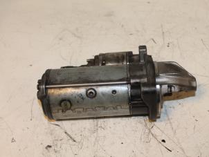 Gebruikte Startmotor Mercedes C (W203) 2.2 C-200 CDI 16V Prijs € 65,00 Margeregeling aangeboden door Van Gils Automotive