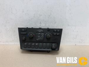 Gebruikte Chaufage Bedieningspaneel Volvo S80 (TR/TS) 2.9 SE 24V Prijs € 50,00 Margeregeling aangeboden door Van Gils Automotive