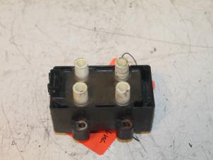 Gebruikte Bobine Renault Laguna II Grandtour (KG) 2.0 16V IDE Prijs € 30,00 Margeregeling aangeboden door Van Gils Automotive