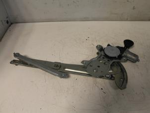 Gebruikte Ruitmechaniek 4Deurs rechts-voor Suzuki Swift (ZA/ZC/ZD1/2/3/9) 1.3 DDis 16V Prijs € 50,00 Margeregeling aangeboden door Van Gils Automotive