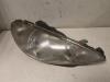 Koplamp rechts van een Peugeot 206 (2A/C/H/J/S), 1998 / 2012 1.9 D, Hatchback, Diesel, 1.868cc, 51kW (69pk), FWD, DW8B; WJY, 1999-01 / 2006-03, 2CWJYF; 2AWJYF; 2SWJYU 2001
