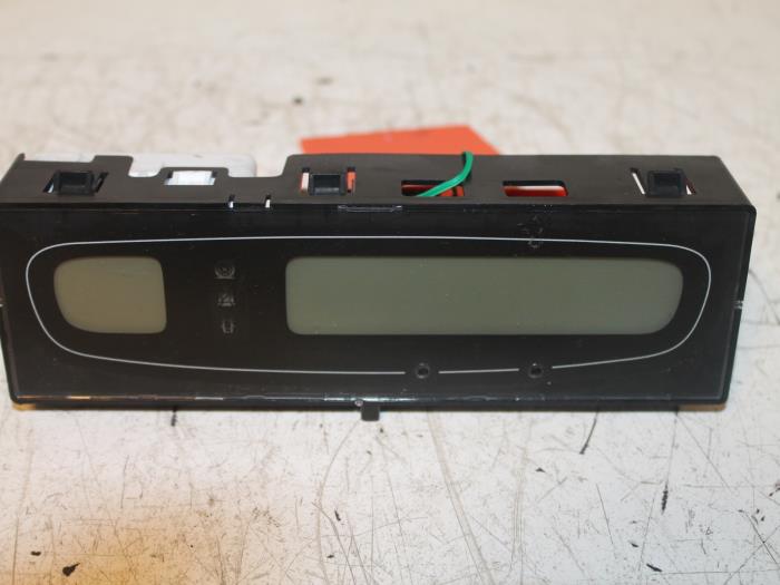 Gebruikte Display Interieur Renault Laguna II Grandtour (KG) 1.9 dCi 100 Prijs € 35,00 Margeregeling aangeboden door Van Gils Automotive