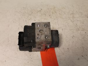 Gebruikte ABS Pomp Mitsubishi Space Star (DG) 1.9 DI-D Prijs € 75,00 Margeregeling aangeboden door Van Gils Automotive