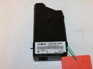 Gebruikte Radio module Seat Ibiza ST (6J8) 1.2 TDI Ecomotive Prijs € 110,00 Margeregeling aangeboden door Van Gils Automotive