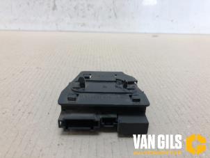 Gebruikte Module (diversen) Mercedes E (W211) 3.2 E-320 CDI 24V Prijs € 50,00 Margeregeling aangeboden door Van Gils Automotive