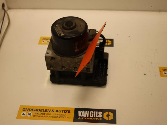 Gebruikte ABS Pomp Volkswagen Golf IV (1J1) 1.9 TDI Prijs € 25,00 Margeregeling aangeboden door Van Gils Automotive