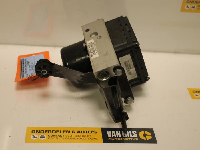 Gebruikte ABS Pomp BMW 3 serie (E46/4) 316i Prijs € 25,00 Margeregeling aangeboden door Van Gils Automotive