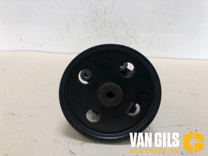 Gebruikte Servopomp Chrysler Voyager/Grand Voyager (RG/RS) 2.5 CRD 16V Prijs € 60,00 Margeregeling aangeboden door Van Gils Automotive