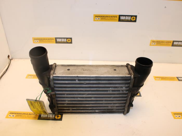 Gebruikte Intercooler Volkswagen Passat Variant (3B5) 1.9 TDI 110 Prijs € 60,00 Margeregeling aangeboden door Van Gils Automotive