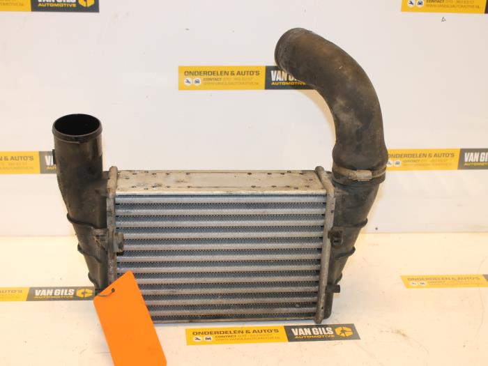 Gebruikte Intercooler Volkswagen Passat (3B2) 1.9 TDi 115 Prijs € 60,00 Margeregeling aangeboden door Van Gils Automotive