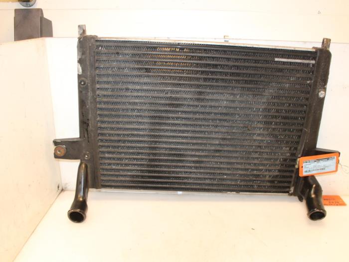 Gebruikte Intercooler Jeep Grand Cherokee (WG/WJ) 2.7 CRD 20V Prijs € 60,00 Margeregeling aangeboden door Van Gils Automotive