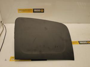 Gebruikte Airbag rechts (Dashboard) Mazda Premacy 1.8 16V Exclusive HP Prijs € 60,00 Margeregeling aangeboden door Van Gils Automotive
