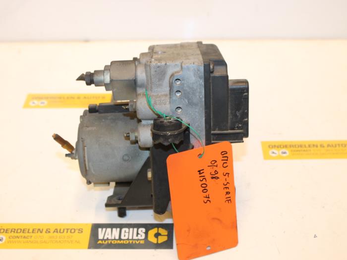 Gebruikte ABS Pomp BMW 5 serie (E39) 520i 24V Prijs € 25,00 Margeregeling aangeboden door Van Gils Automotive