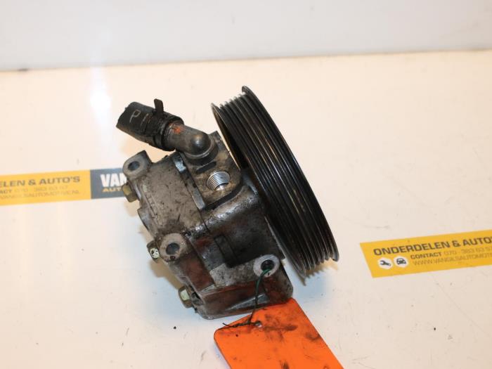 Gebruikte Pomp Servo Jaguar X-type 2.5 V6 24V Prijs € 60,00 Margeregeling aangeboden door Van Gils Automotive