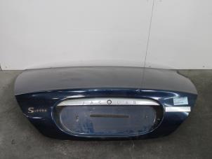 Gebruikte Achterklep Jaguar S-type (X200) 3.0 V6 24V Prijs € 100,00 Margeregeling aangeboden door Van Gils Automotive