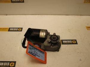 Gebruikte Ruitenwissermotor voor Jaguar XJ6 (X300) 4.0 24V Prijs € 50,00 Margeregeling aangeboden door Van Gils Automotive