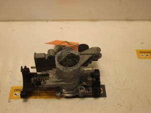 Gebruikte Gasklephuis Daihatsu Cuore (L251/271/276) 1.0 12V DVVT Prijs € 65,00 Margeregeling aangeboden door Van Gils Automotive