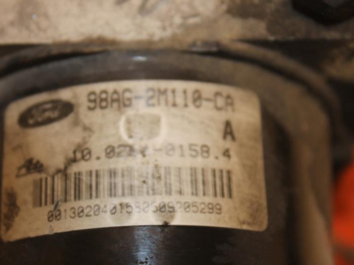 ABS Pomp van een Ford Focus 1 1.8 TDdi 2000