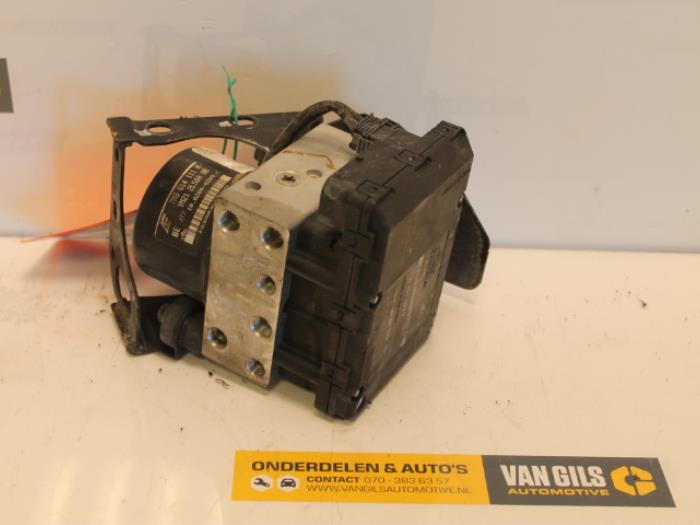 Gebruikte ABS Pomp Ford Galaxy (WGR) 2.0 CL,GLX SEFI Prijs € 25,00 Margeregeling aangeboden door Van Gils Automotive