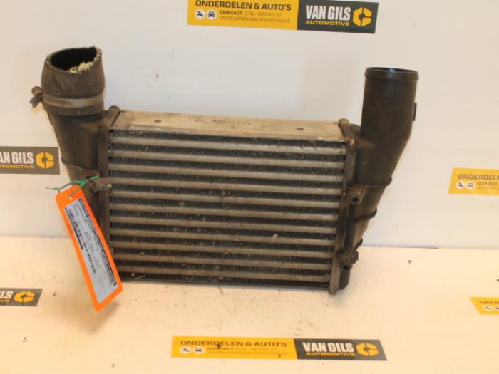 Gebruikte Intercooler Volkswagen Passat Variant (3B5) 1.9 TDI 115 Prijs € 60,00 Margeregeling aangeboden door Van Gils Automotive