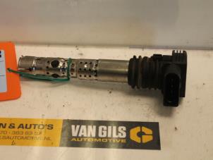 Gebruikte Bobine Volkswagen Passat (3B3) 2.0 20V Prijs € 30,00 Margeregeling aangeboden door Van Gils Automotive