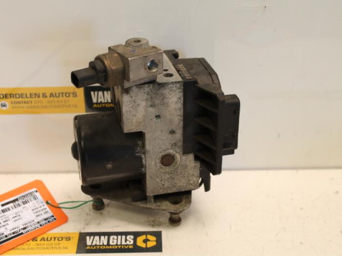 Gebruikte ABS Pomp Mercedes A (W168) 1.6 A-160 Prijs € 25,00 Margeregeling aangeboden door Van Gils Automotive