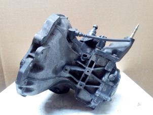 Gebruikte Versnellingsbak Chevrolet Nubira Wagon (J100) 1.6 16V Prijs € 299,00 Margeregeling aangeboden door Van Gils Automotive