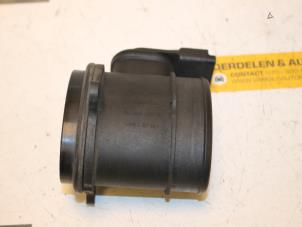 Gebruikte Luchtmassameter Peugeot Partner (GC/GF/GG/GJ/GK) 1.6 HDI 75 16V Prijs € 30,00 Margeregeling aangeboden door Van Gils Automotive