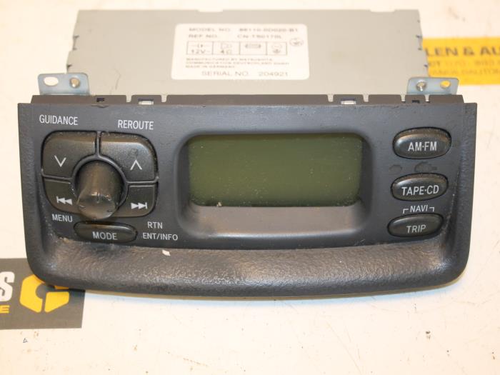 Gebruikte Display Interieur Toyota Yaris (P1) 1.0 16V VVT-i Prijs € 35,00 Margeregeling aangeboden door Van Gils Automotive