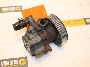 Gebruikte Stuurpomp Renault Megane Coupé (DA) 2.0i Prijs € 60,00 Margeregeling aangeboden door Van Gils Automotive