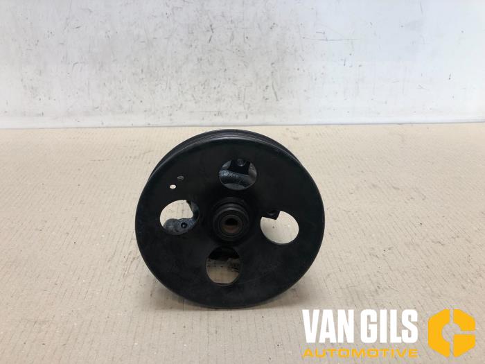 Gebruikte Servopomp Opel Corsa B (73/78/79) 1.4 Joy,Sport,GLS 16V Ecotec Prijs € 60,00 Margeregeling aangeboden door Van Gils Automotive