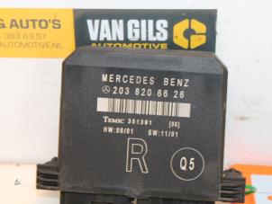 Gebruikte Sam module Mercedes C (W203) 2.2 C-220 CDI 16V Prijs € 50,00 Margeregeling aangeboden door Van Gils Automotive