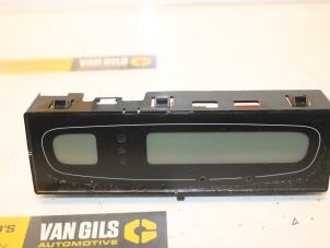 Gebruikte Display Interieur Renault Laguna II Grandtour (KG) 1.8 16V Prijs € 35,00 Margeregeling aangeboden door Van Gils Automotive