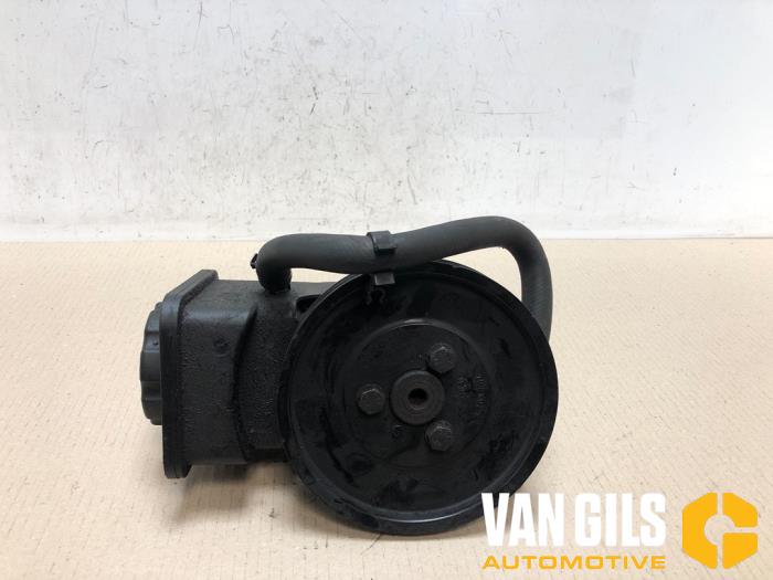 Gebruikte Servopomp BMW 3 serie Touring (E46/3) 320d 16V Prijs € 60,00 Margeregeling aangeboden door Van Gils Automotive