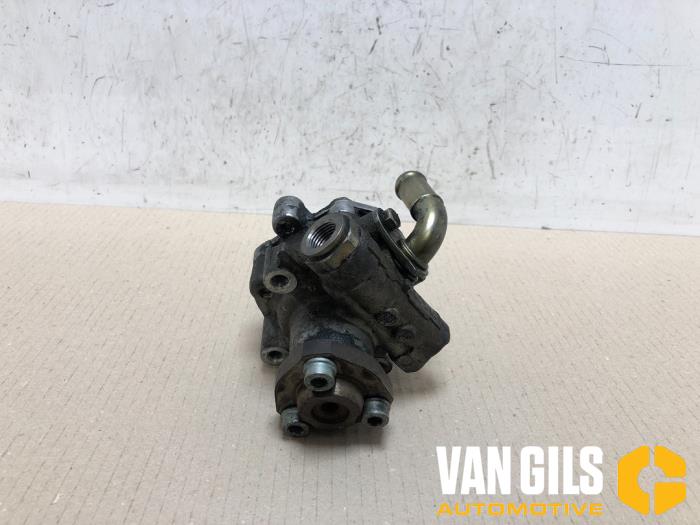 Gebruikte Pomp Servo Volkswagen Golf IV (1J1) 1.9 TDI 100 Prijs € 60,00 Margeregeling aangeboden door Van Gils Automotive