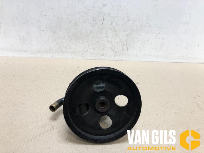 Gebruikte Servopomp Mitsubishi Carisma 1.6i 16V Prijs € 60,00 Margeregeling aangeboden door Van Gils Automotive