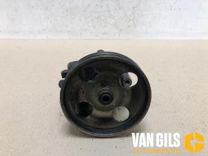 Gebruikte Pomp Servo Citroen C5 II Berline (RC) 2.2 HDiF 16V Prijs € 60,00 Margeregeling aangeboden door Van Gils Automotive