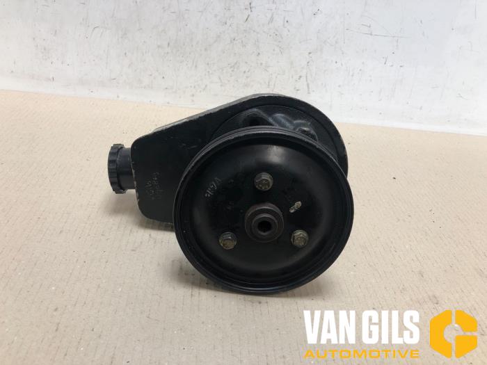 Gebruikte Pomp Servo Renault Megane Scénic (JA) 1.6 RT Prijs € 60,00 Margeregeling aangeboden door Van Gils Automotive