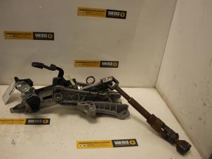 Gebruikte Stuurkolomas Ford Focus C-Max 1.6 TDCi 16V Prijs € 50,00 Margeregeling aangeboden door Van Gils Automotive