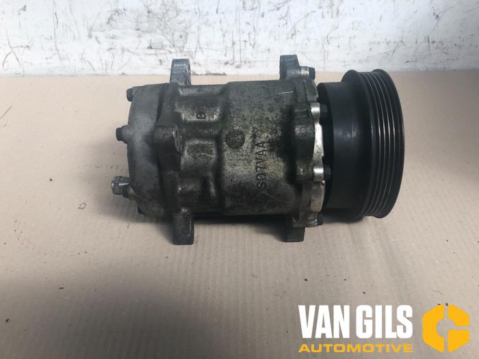 Gebruikte Aircopomp Rover 200 (RF) 214 Si 1.4 16V Prijs € 35,00 Margeregeling aangeboden door Van Gils Automotive
